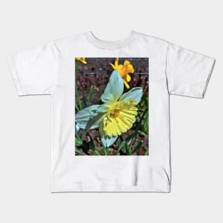 Daffodil  - Early Spring Blooms Kids T-Shirt